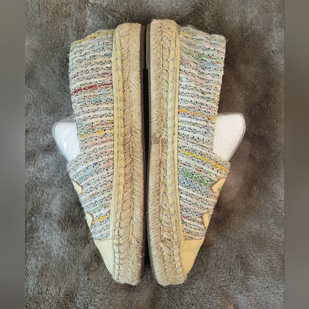 CHANEL Iridescent Tweed & Lambskin CC Espadrilles Flats Yellow Multi Size 36/ 6